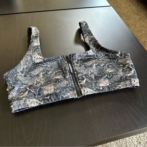 Good American Snake Print Workout Top | Sports Bra Women’s Medium